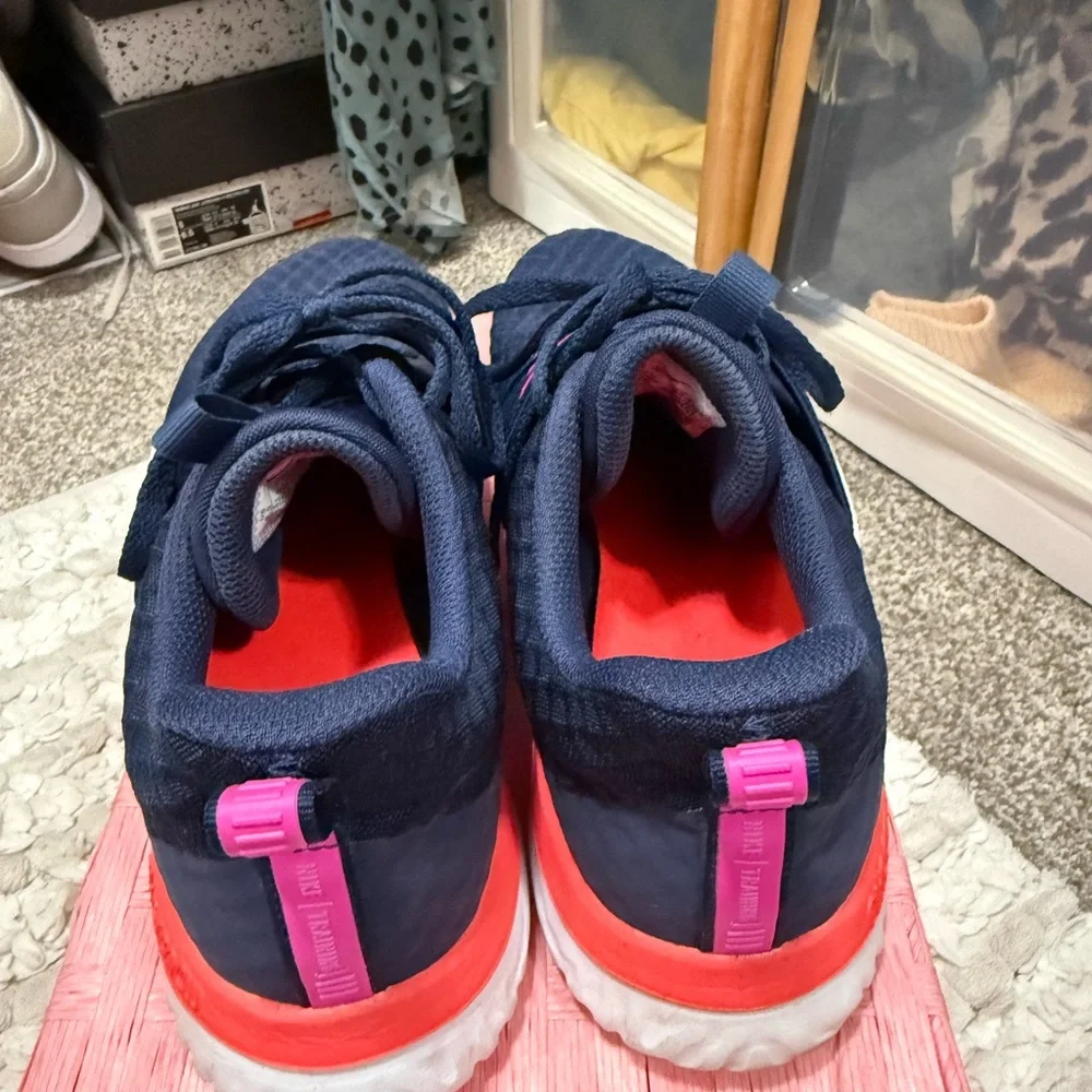 Nike Dark Blue and Hot Pink Sneakers - Picture 4 of 6